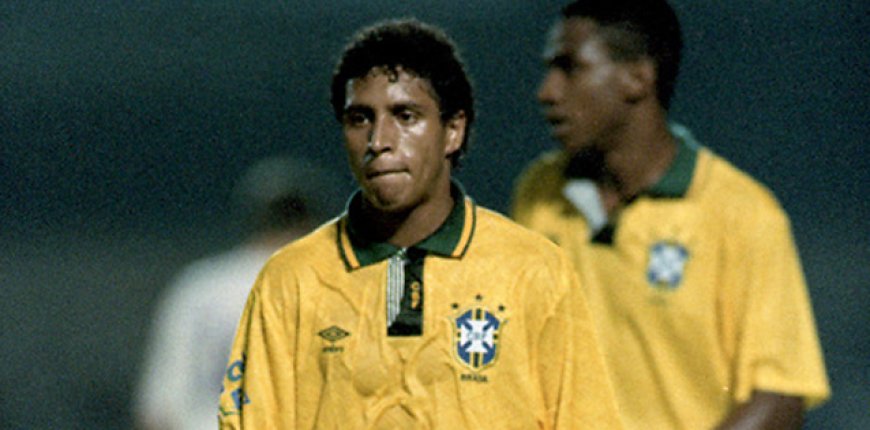 A Saga de Roberto Carlos: Do União São João à História da Seleção Brasileira - A Estreia que Mudou Tudo!
