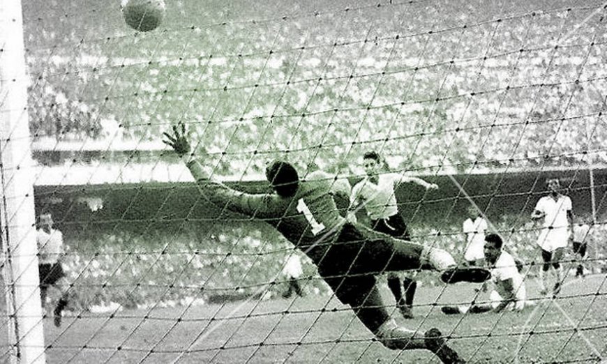 Há 74 anos, acontecia o "Maracanazo"