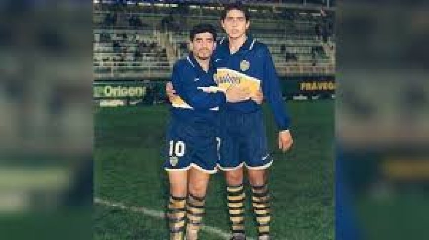 Riquelme e Maradona Atuando Juntos pelo Boca Juniors